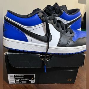 Jordan 1 Low “Royal Toe” - Size 10.5